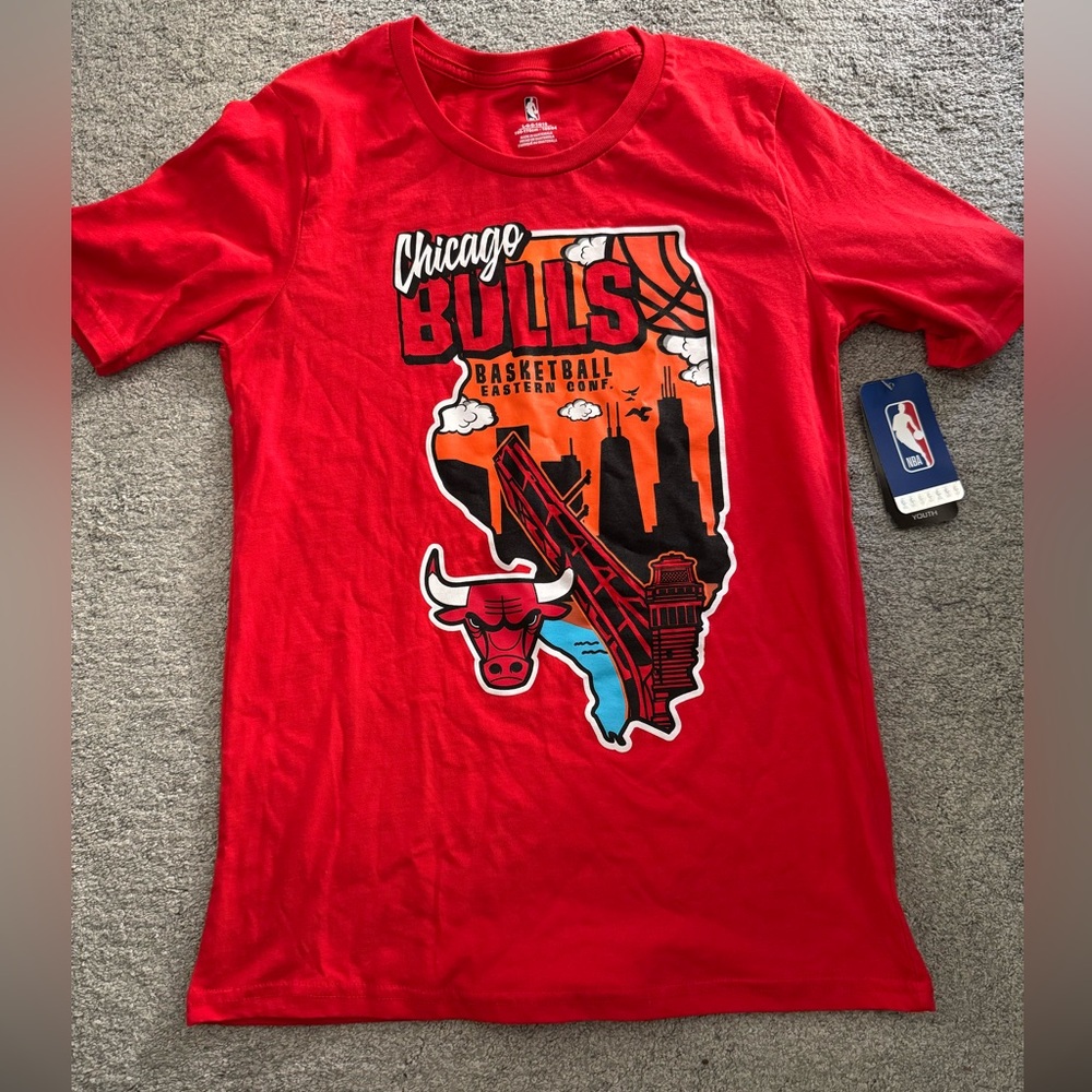 Nike Youth Chicago Bulls Eastern Conference T-Shirt, size Large (14-16)—NWT